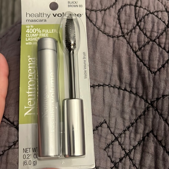 Neutrogena healthy volume black/brown mascara NWT - Picture 1 of 2